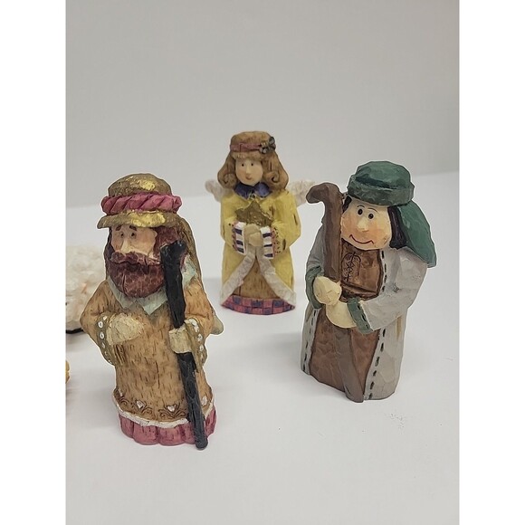NATIVITY SET RESIN 7 PIECE 4” TABLETOP NATIVITY - Picture 5 of 14